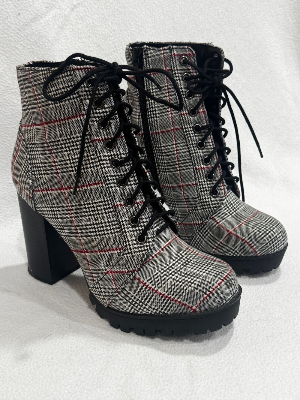 Soda Plaid Lace-Up Block Heel Ankle Boots in Black, Gray & Red